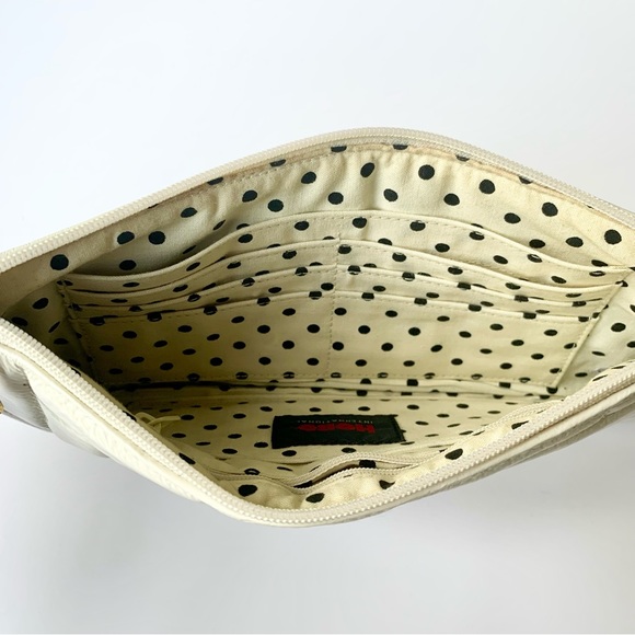 Nee HOBO International White Quilted Patent Glazed Leather Wristlet Wallet - Picture 7 of 12